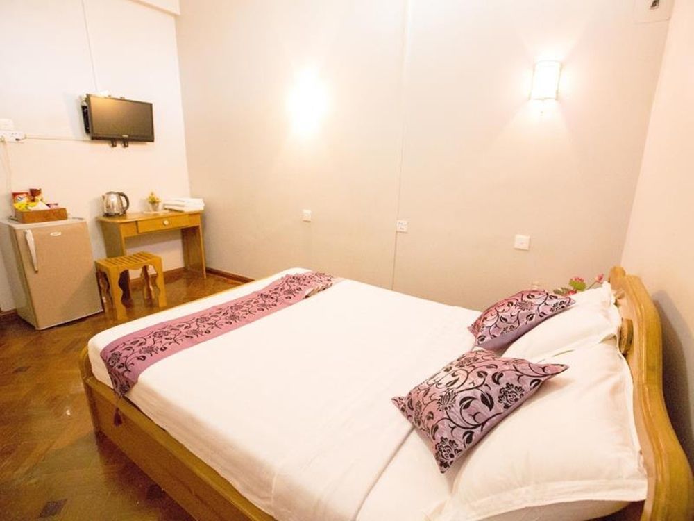 Myit Sone Hotel Mandalay Extérieur photo